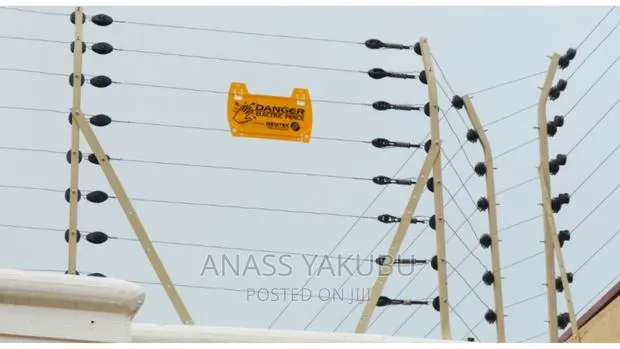 Electric Fence,Cctv Camera and Intercom · Photo 1