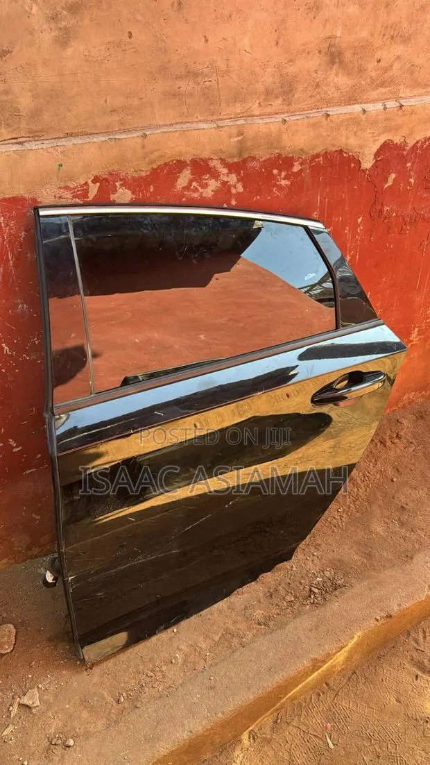 Accord 2018,2019,2020,2021,2022 Complete Doors · Photo 1