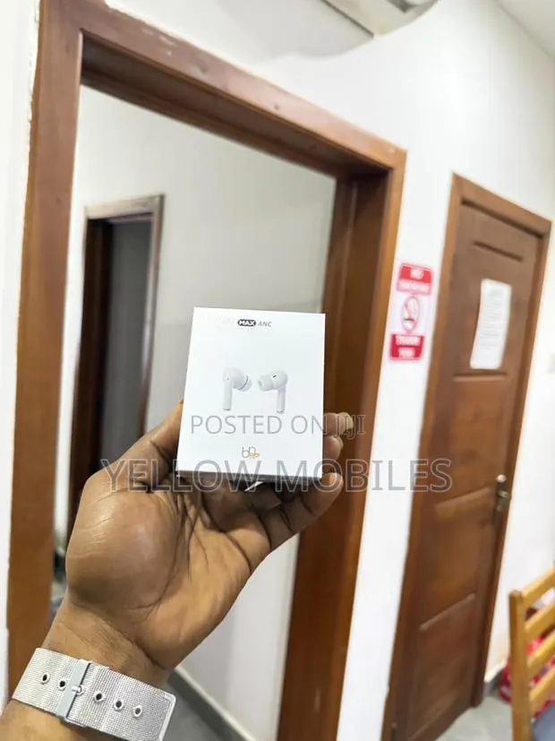 I17 Pro Max Airpods · Photo 1