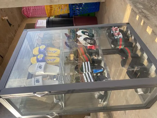 Glass Shelves for Sale · Photo 1