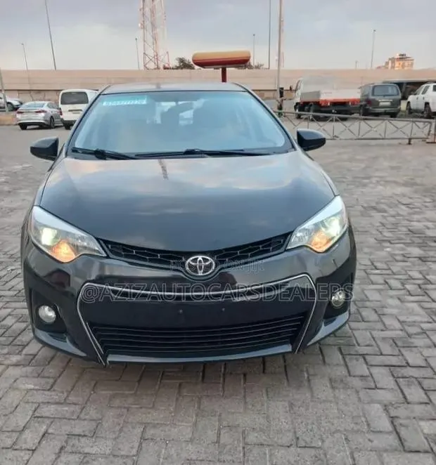 Toyota Corolla S Plus 4dr Sedan (1.8L 4cyl CVT) 2016 Black · Photo 1