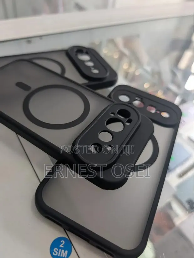 Google Pixel 11,11Pro,11Pro XL Translucent Wireless Charging Cases · Photo 1