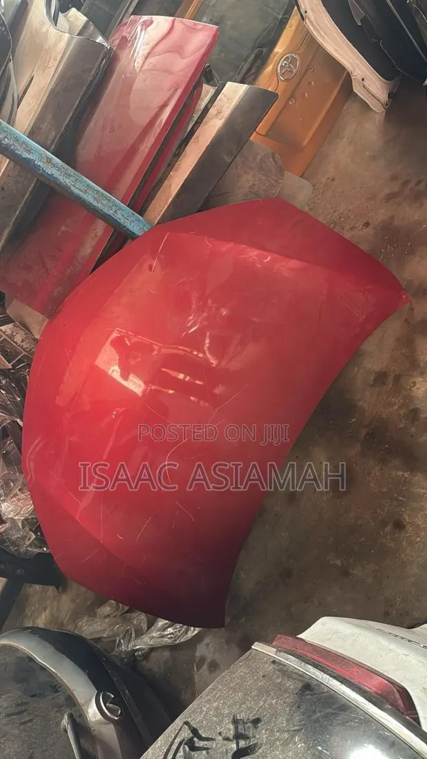 Toyota Corolla 2014,2015,2016,2017,2018 Boot / Tailgate · Photo 1