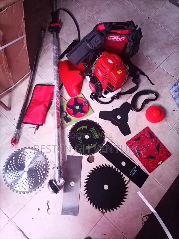 8 Blades (Honda Model 4 Stroke Weeding Machine · Photo 1