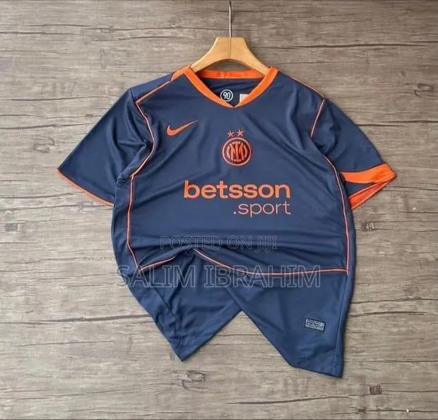 Custom Jerseys · Photo 1