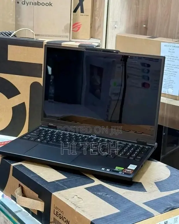 New Laptop Lenovo Legion 7 16GB AMD Ryzen 7 SSD 512GB · Photo 1
