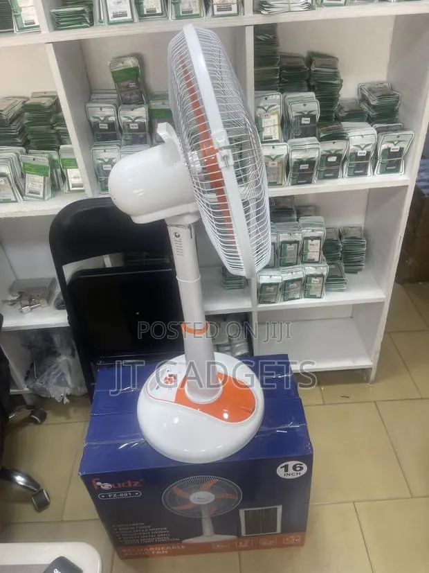 Fsudz 16" Rechargeable AC/DC Fan + Solar Panel (FZ-001) · Photo 3