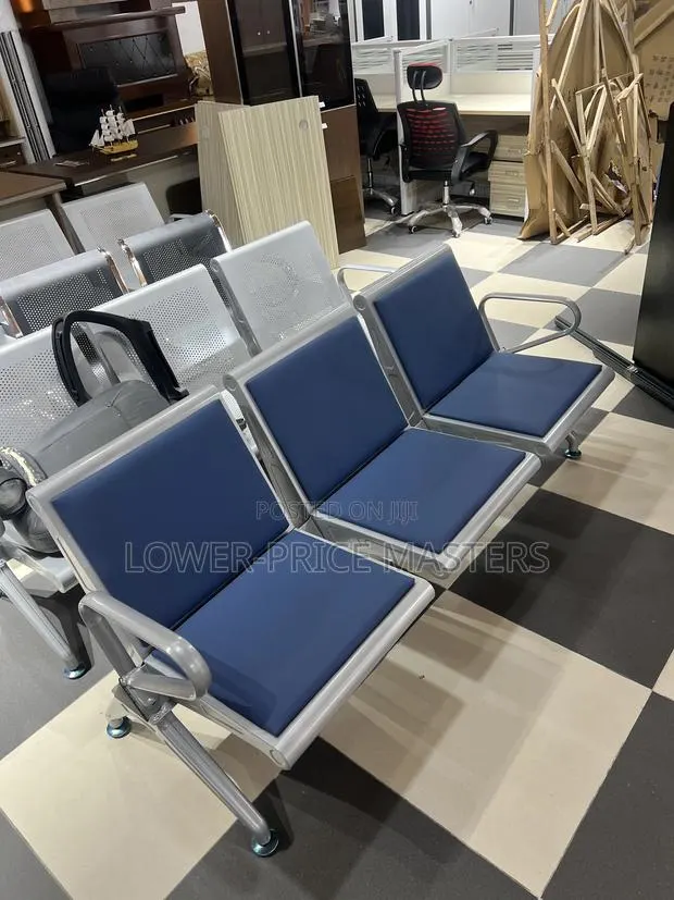 Leather 3 in 1 Waiting Chair · Photo 1