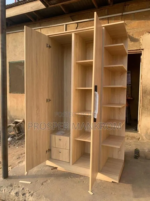 Wardrope for Dress and Shoes · Photo 1