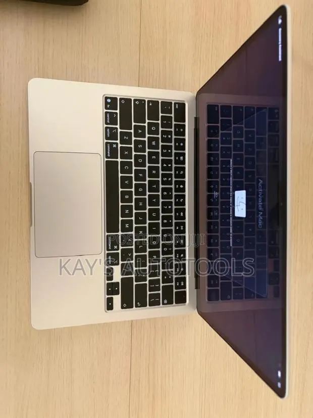 Laptop Apple MacBook Air 2026 M5 16GB Apple M5 SSD 512GB · Photo 1