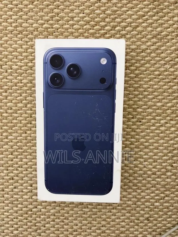 New Apple iPhone 17 Pro Max 256 GB Blue · Photo 1