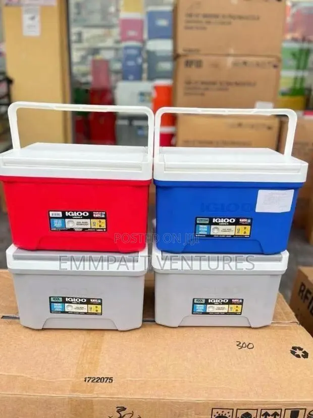 Igloo Ice Chest Red White Colour With Handle · Photo 1