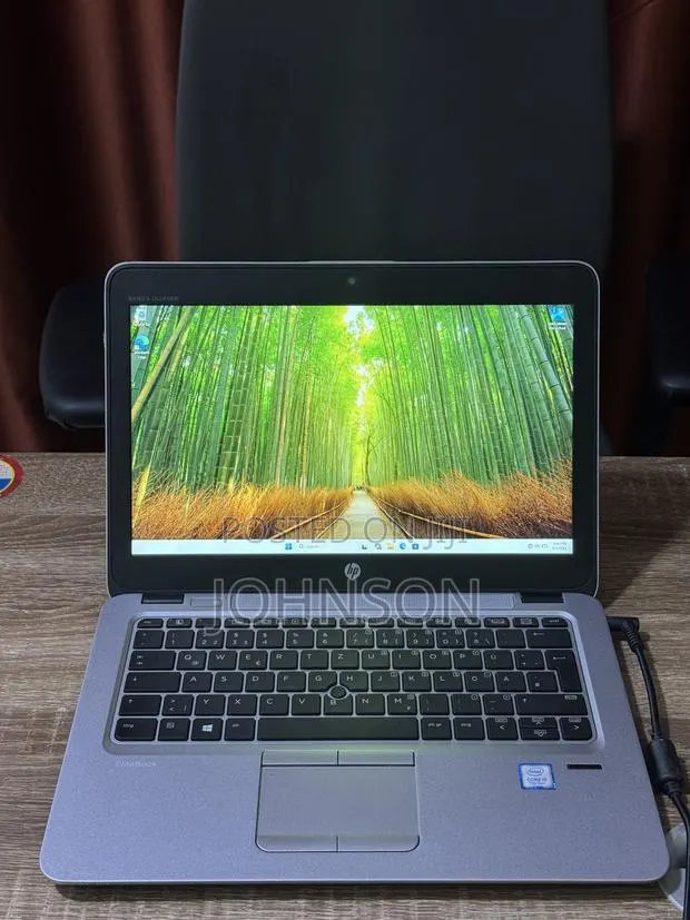 Laptop HP EliteBook 820 G4 8GB Intel Core i5 SSD 256GB · Photo 1