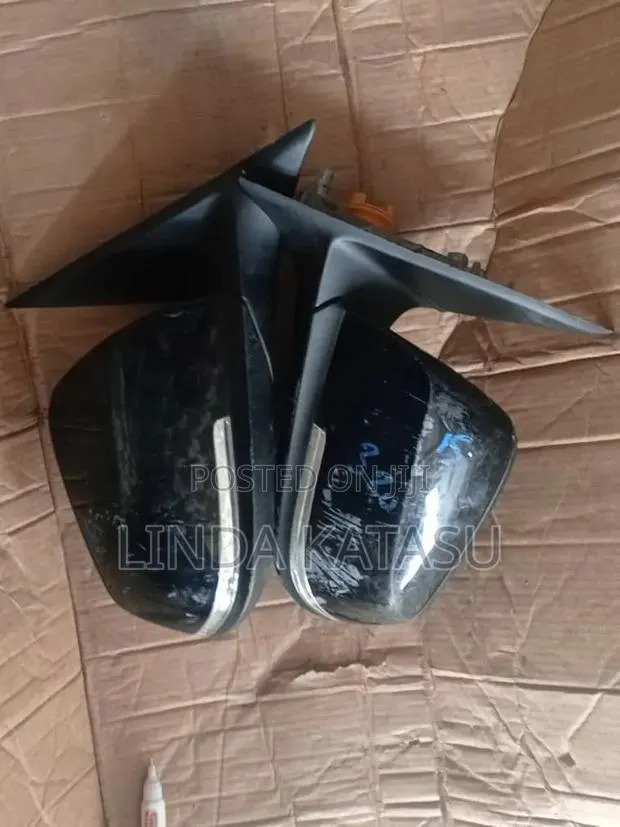 BMW Side Mirror F30 · Photo 1