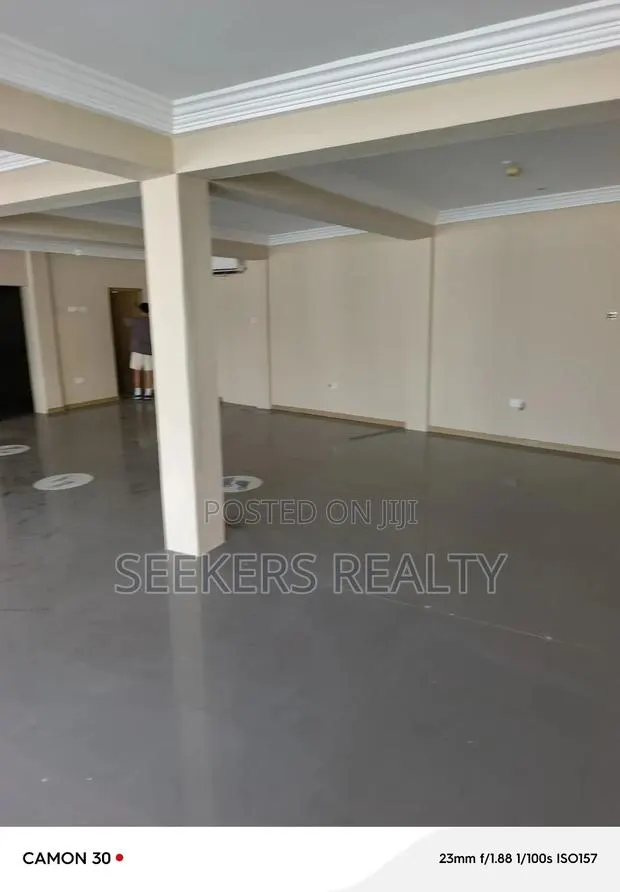 Shop For Rent At Osu Prime Area Near Oxford Street · Photo 1