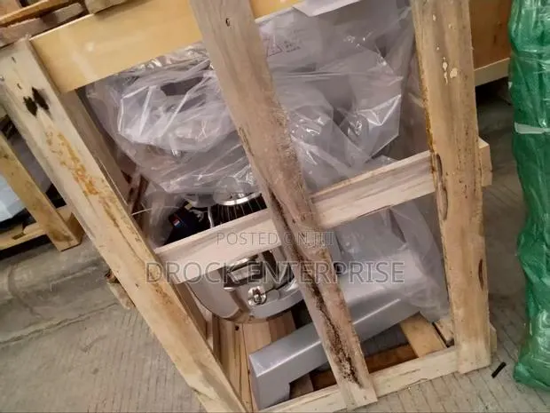 10L Commercial Cake Mixer · Photo 1