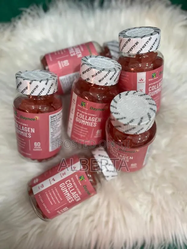 Daynee Collagen Gummies With Biotin and Vitamin C · Photo 1