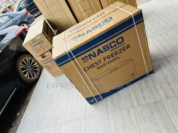Eco Mode Function Sleek Chest Freezer Single Door 200l · Photo 1