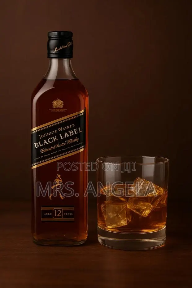 Johnnie Walker Black Label Blended Scotch Whisky – 12 Years Old · Photo 1