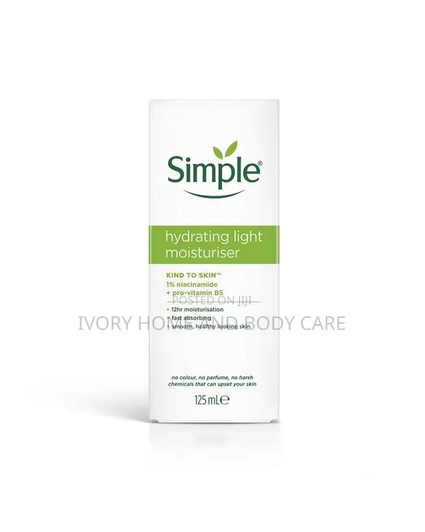 Simple Hydrating Light Moisturiser (125ml) · Photo 1