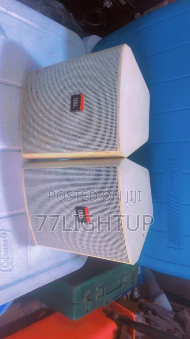JBL Speakers · Photo 1
