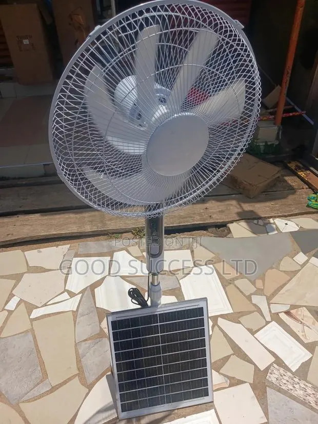 Sollar Standing Fan · Photo 1