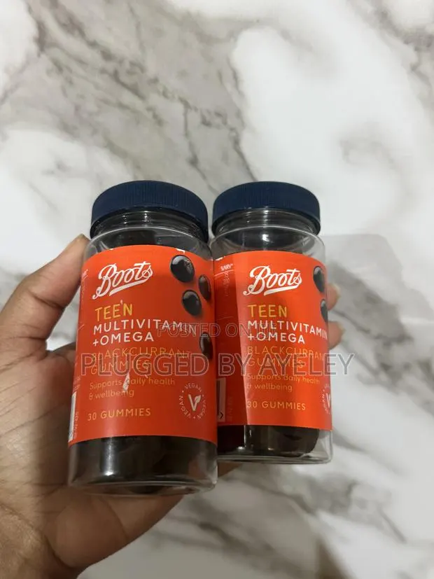 Teen Multivitamin +Omega Blackcurrant Gummies · Photo 1