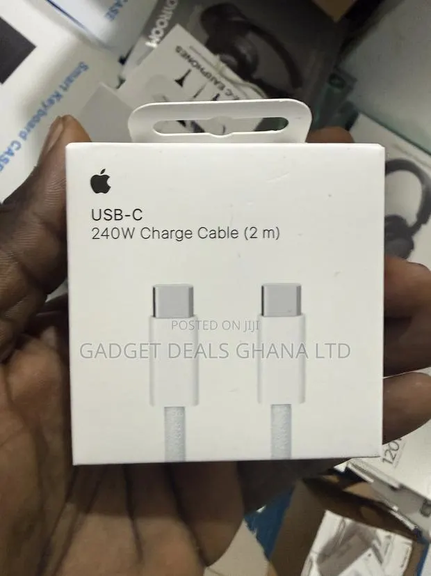 Apple C to C Charger · Photo 1