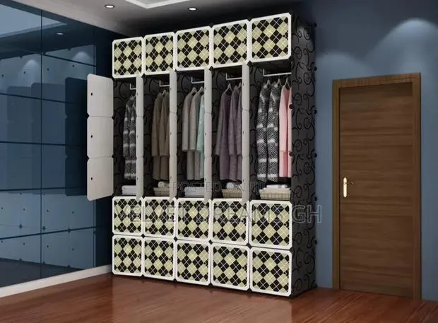 Portable 20 Cubes Wardrobe · Photo 1