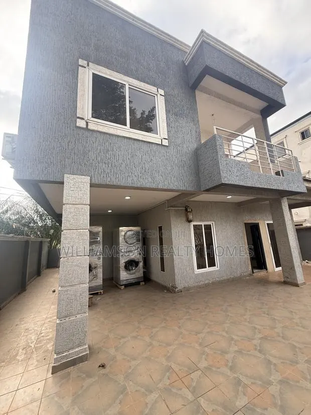 4bdrm House in Hfc Estate Area, Spintex for rent · Photo 1