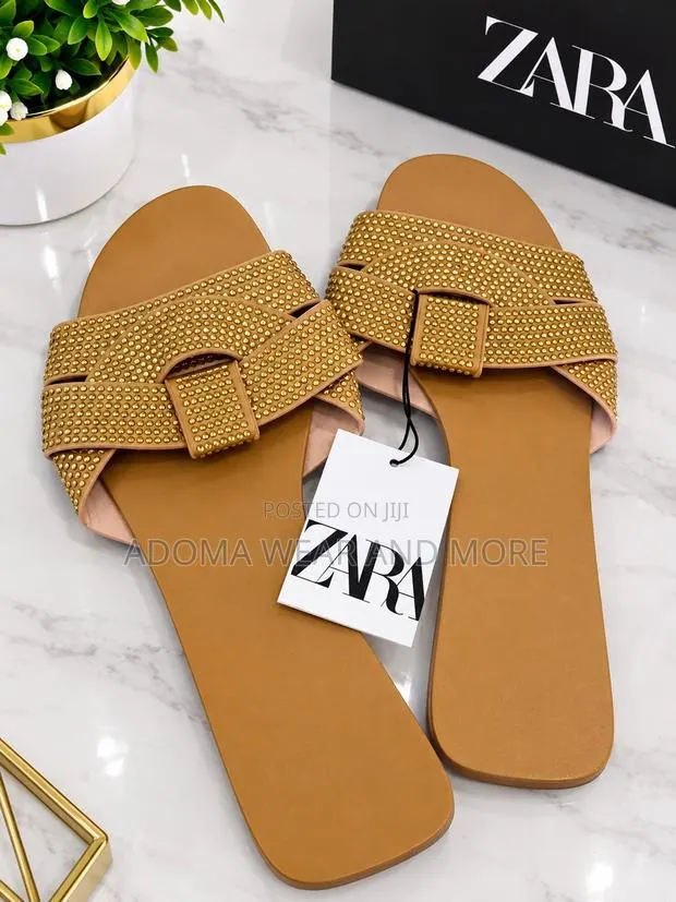 Slippers and Bags · Photo 1