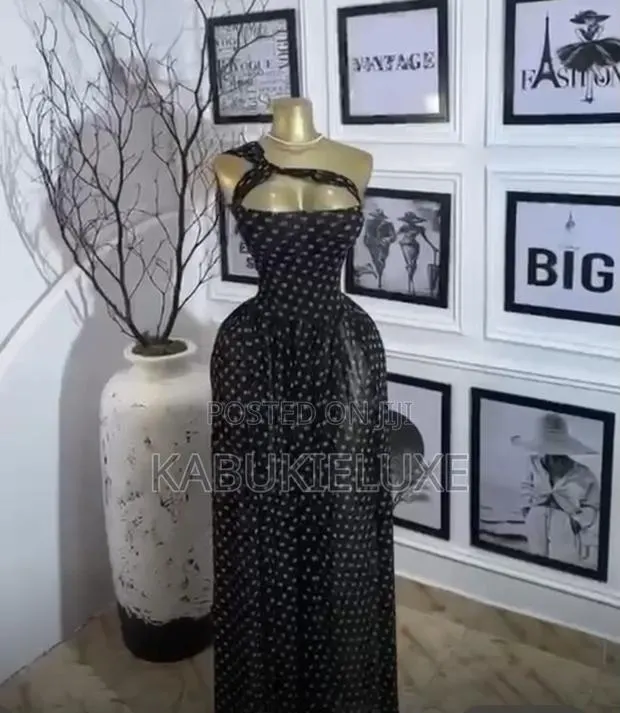 Elegant Black Polka Dot Maxi Dress – Evening Dress · Photo 1