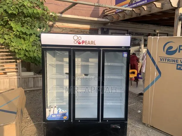 Orde Affordable Pearl Pvc—1540-28ab 3 Door Display Fridge. · Photo 1