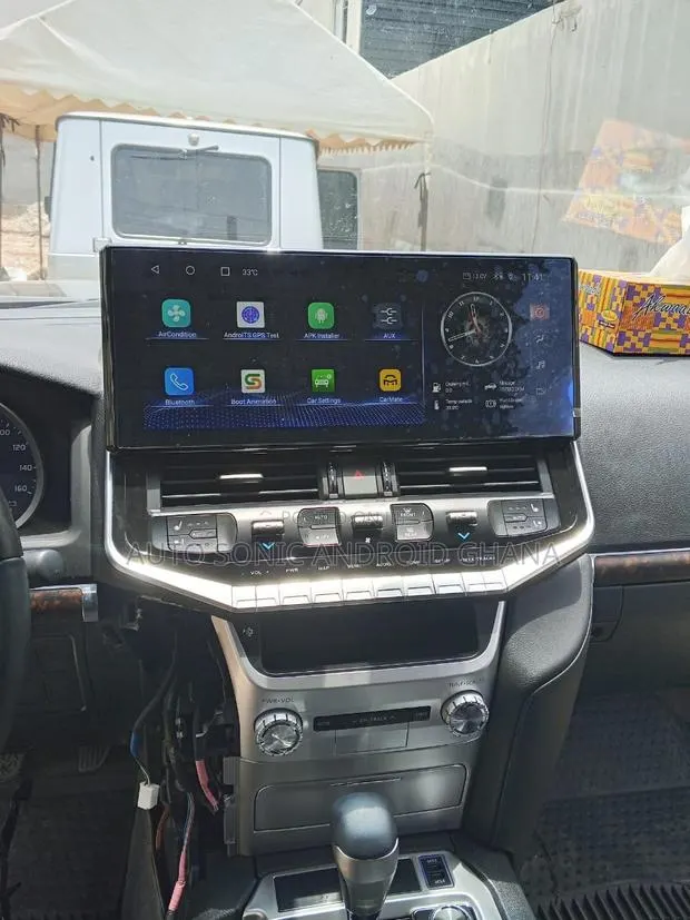 Toyota Land Cruiser 2016 Upgraded to 2023 Android Infotainment Screens · Photo 1