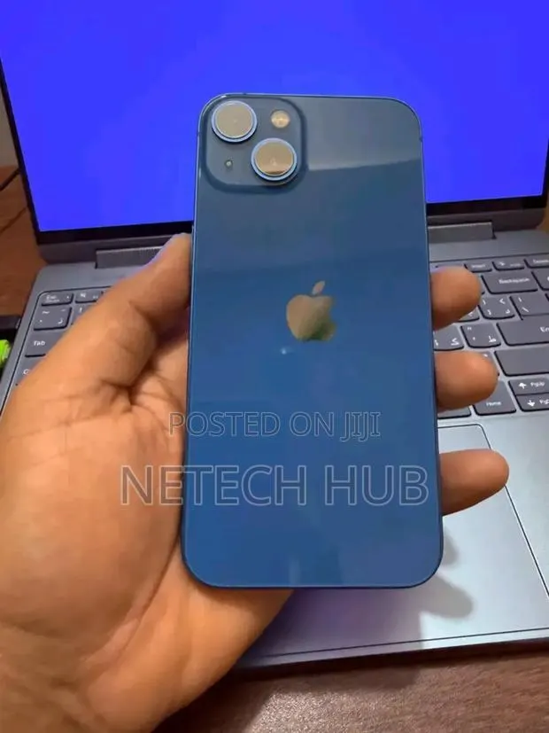Apple iPhone 13 512 GB Blue · Photo 1