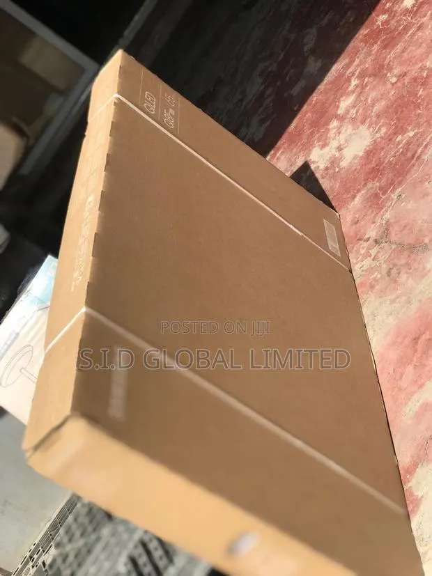 Get Samsung 65" Qled Ultra Slim Design With Immersive View · Photo 1