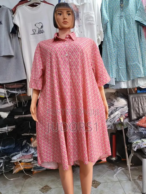 Woman Clothing · Photo 1