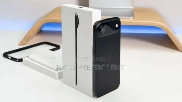 New Apple iPhone Air 512 GB Black · Photo 1