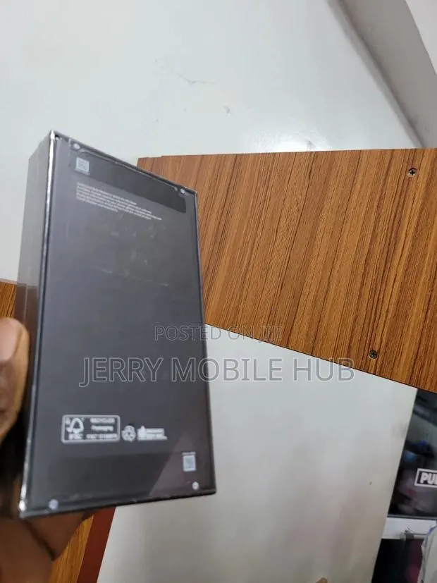 New Samsung Galaxy S25 128 GB Blue · Photo 1