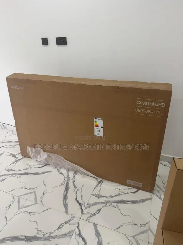 Samsung 75 Crystal Uhd Made in Europe 75u8072f From Germany Smart Tv · Photo 1