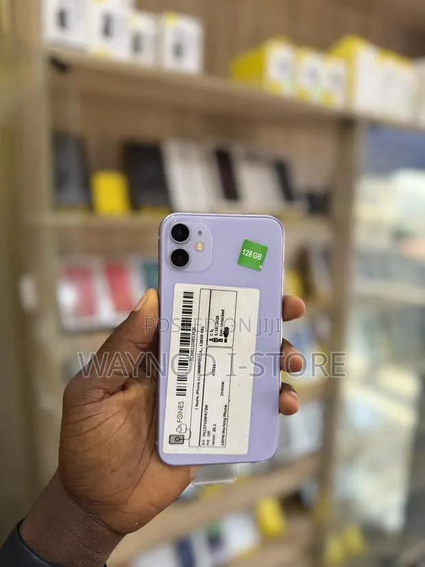 Apple iPhone 11 128 GB Purple · Photo 1
