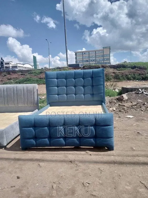 Africa Made Bed Frame · Photo 1