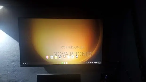 Samsung S3 27 Inch Monitor · Photo 3