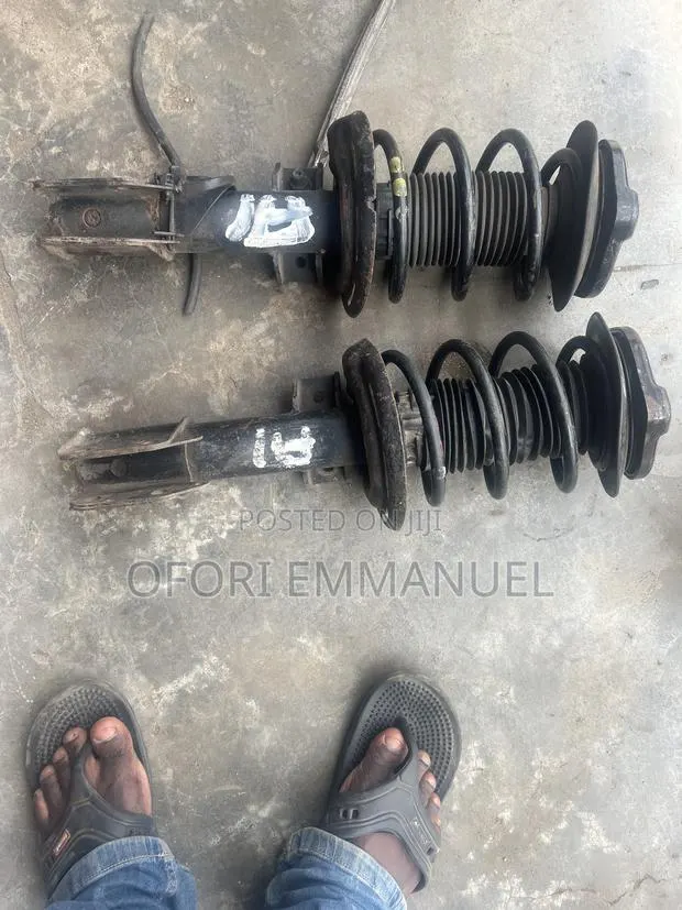 Mercedes Benz C250 4matic Front Shocks · Photo 2