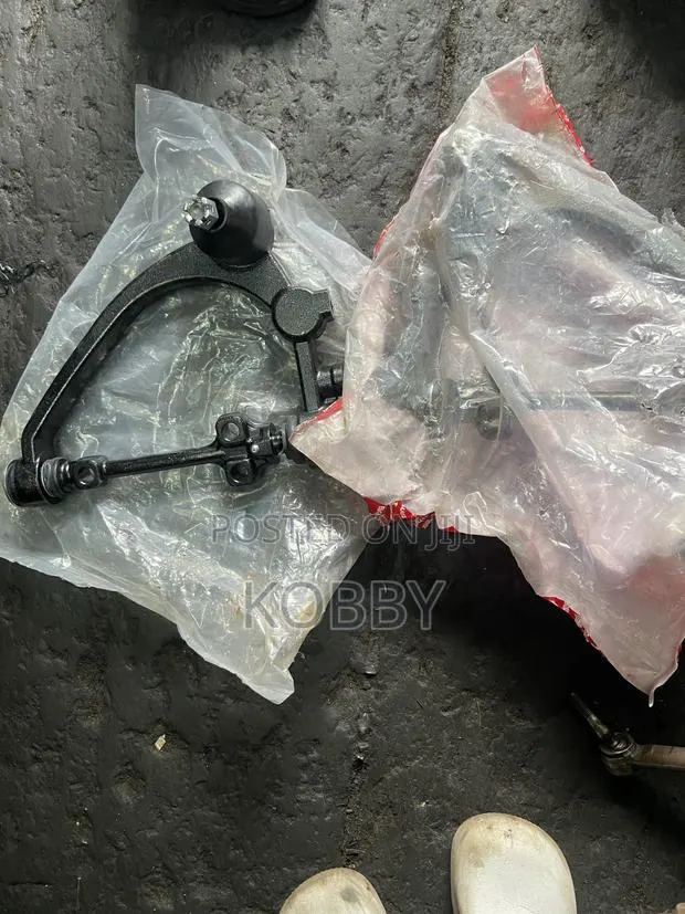 Toyota Fish/ Hiace Upper Arm / Upper Control Arm - Brand New · Photo 1