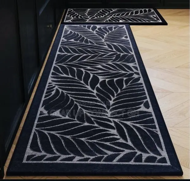 2 Piece Modern Floor Mat · Photo 1