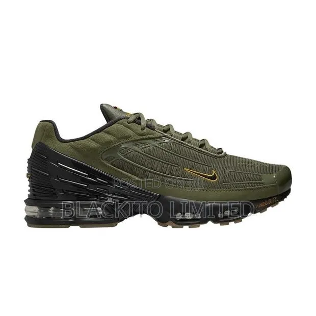 Nike Air Max Plus · Photo 1