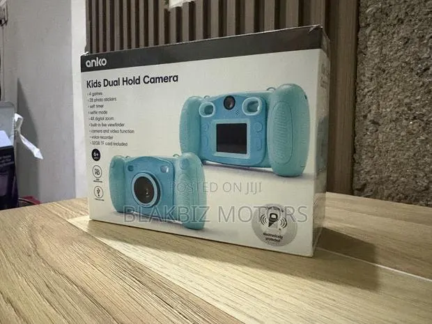 Anko Kids Dual Hold Camera · Photo 1