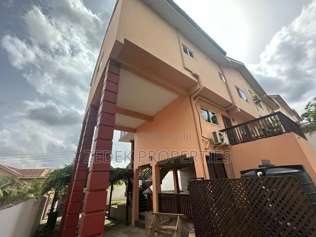 4bdrm Mansion in Kwabenya, Ashomang Estate for rent · Photo 1