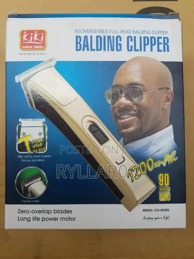 Balding Clipper Kiki · Photo 1